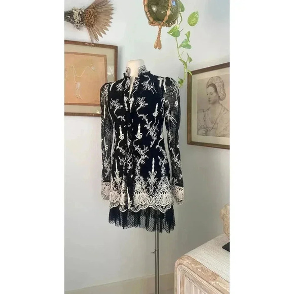 NWT Alexis Black Lace Dress White Floral Embroidery Elegant Designer Tunic Style - Picture 1 of 9